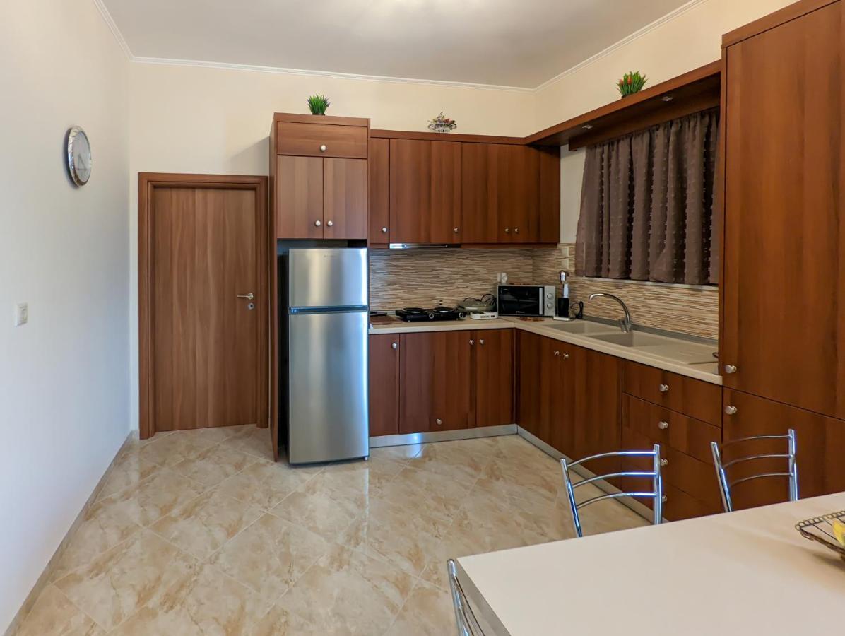 Apartment Tharenos *
